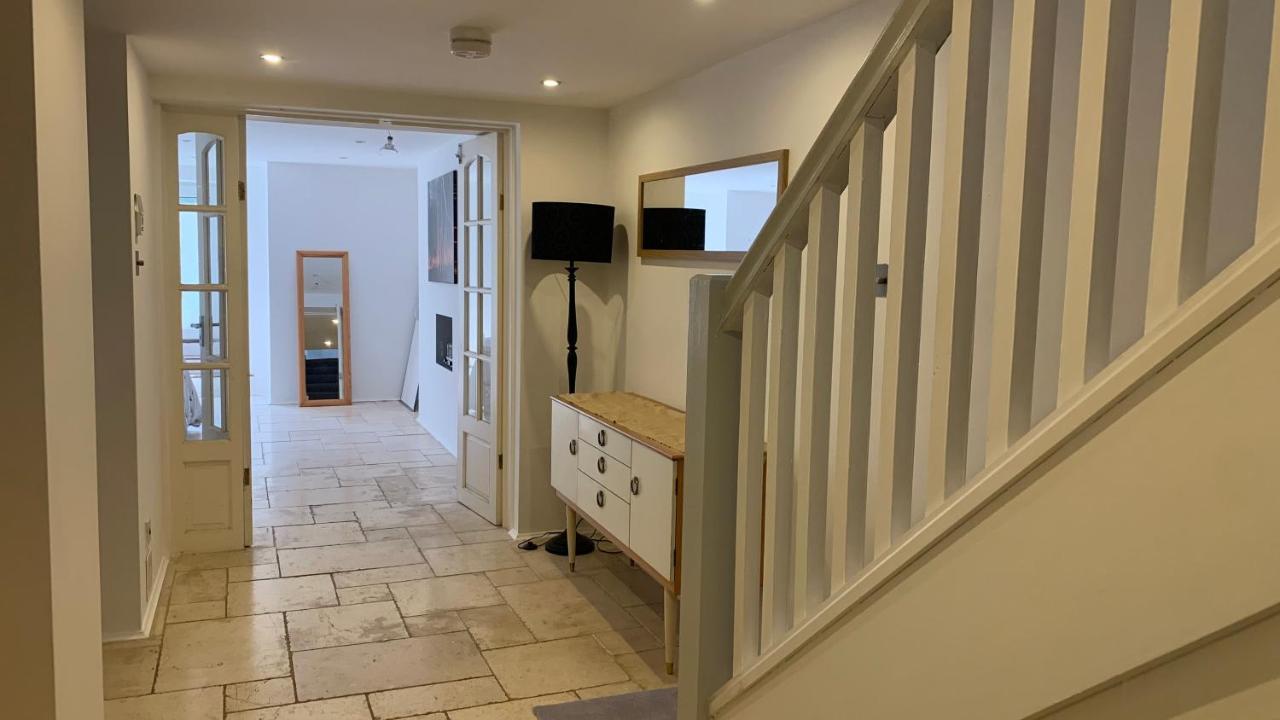 Spacious With Spectacular Views And Private Garden Villa Buxton  Luaran gambar