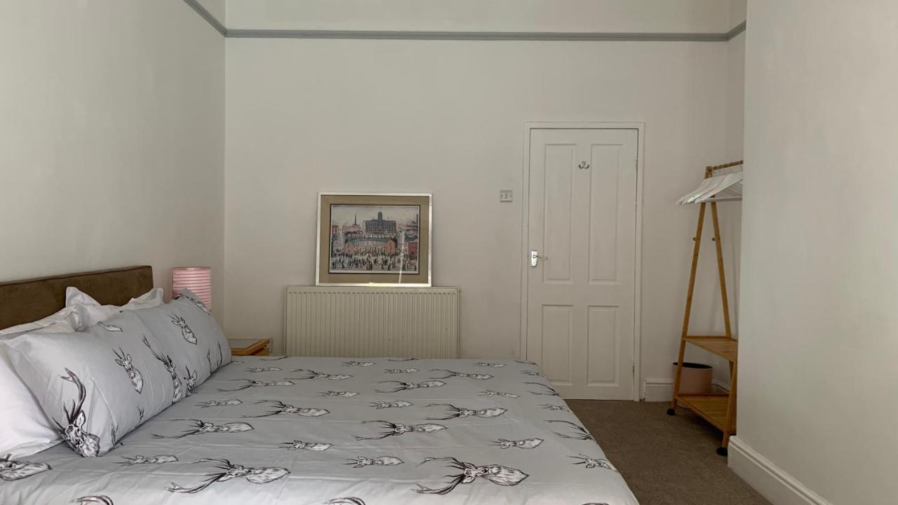Spacious With Spectacular Views And Private Garden Villa Buxton  Luaran gambar