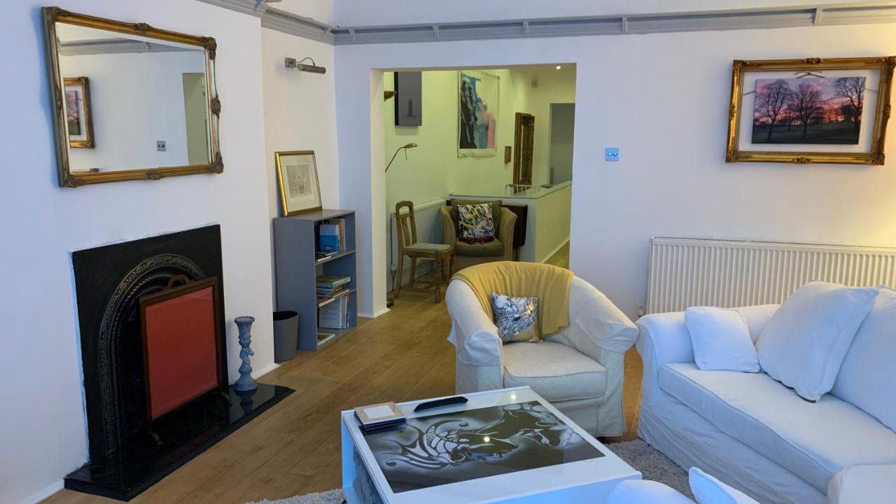 Spacious With Spectacular Views And Private Garden Villa Buxton  Luaran gambar
